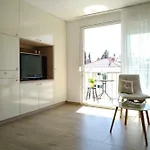 شقة Amber