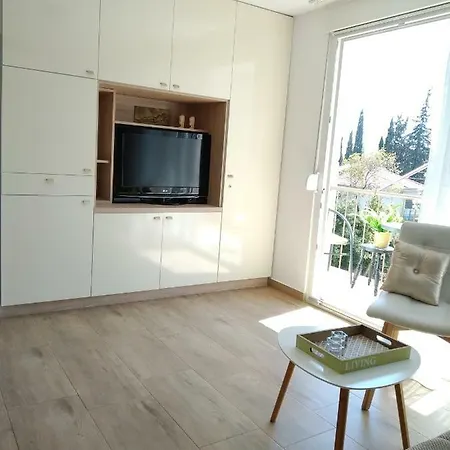 Apartment Amber Split
